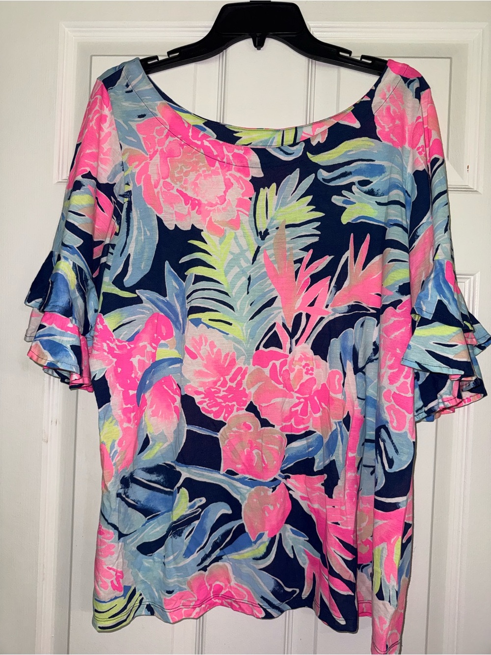 Lilly Pulitzer Vibrant Tropical Floral Navy Pink Top